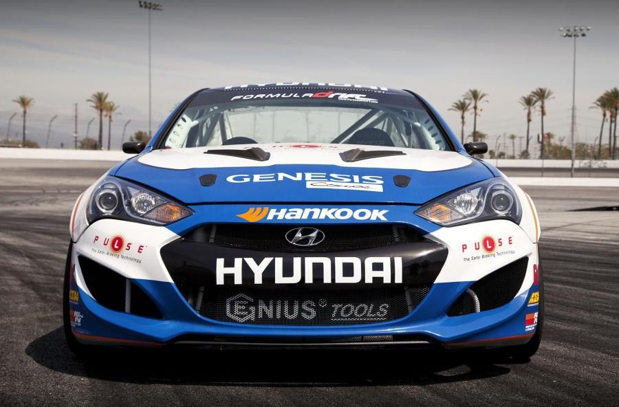  Hyundai Genesis Coupe by RMR 2013 года  (фото 10 из 10)